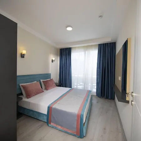 Hotel Attalos Smart Lara Star 4*