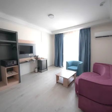 Attalos Smart Lara Star מלון אנטליה